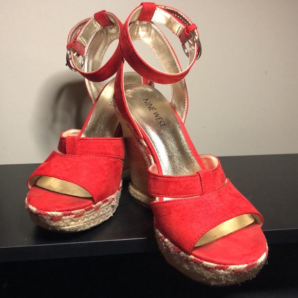 Nine West Fender Red Cork Heel Wedges - Picture 4 of 14